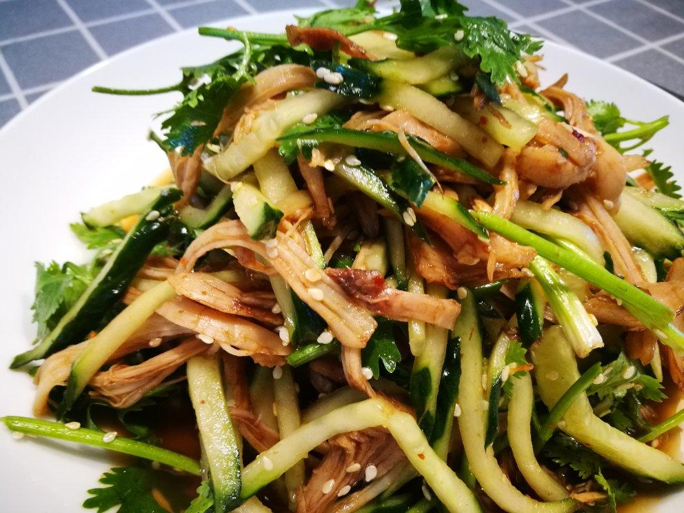 夏天的菜「凉拌鸡丝」