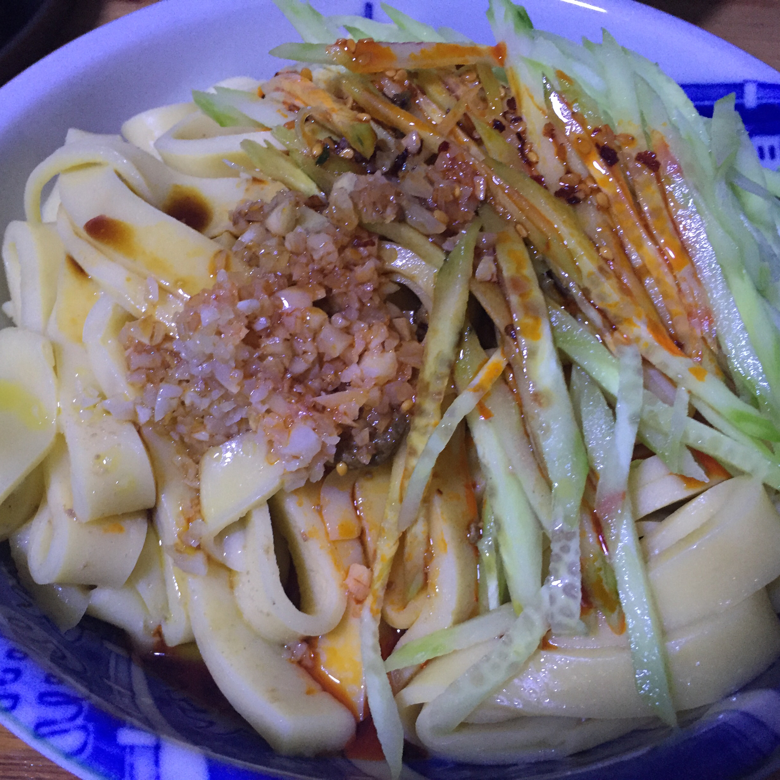 今天晚饭：自制凉皮