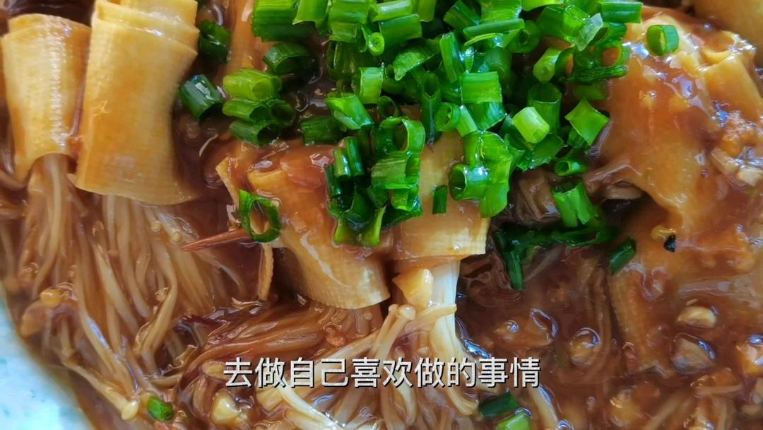 金针菇豆皮卷