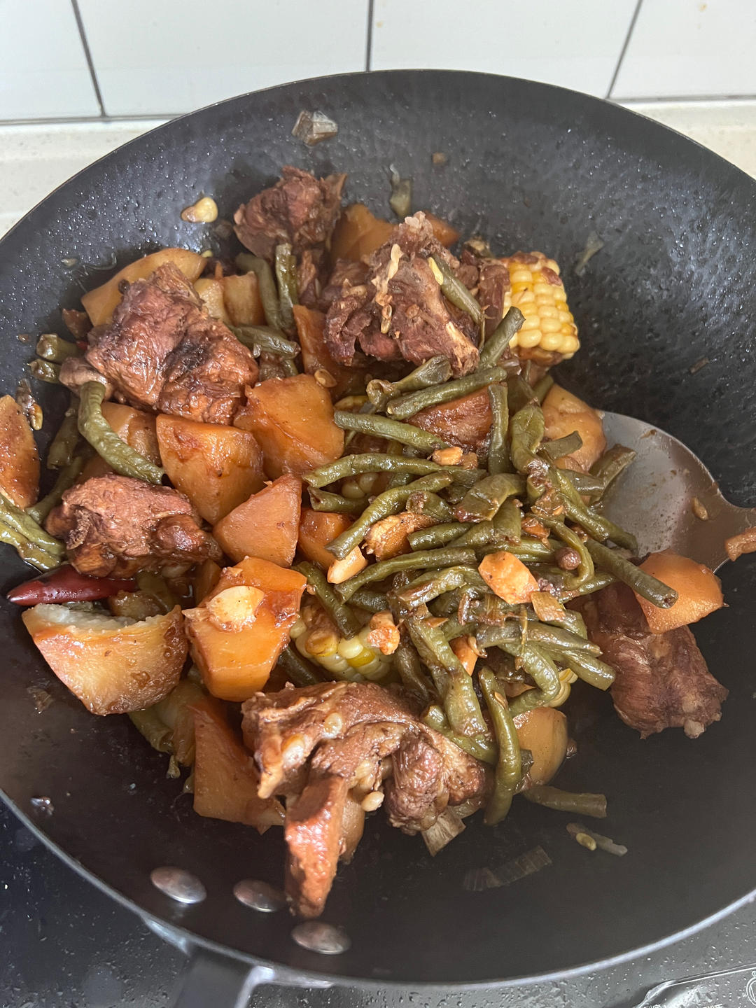 硬菜代表--排骨炖豆角土豆（豆角焖面胚子）