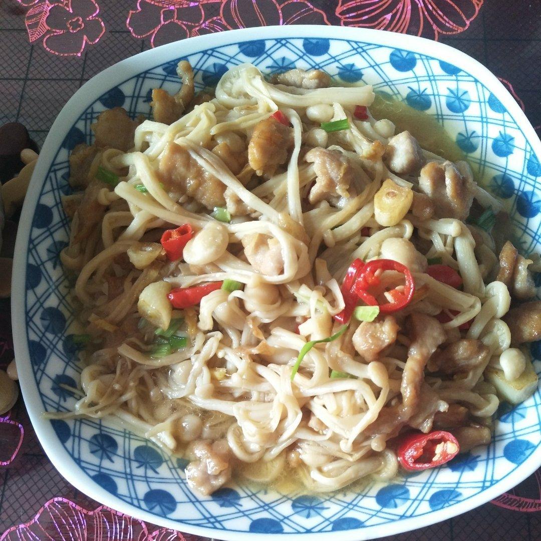 金针菇炒肉