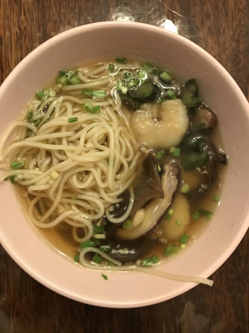 好吃的红汤面