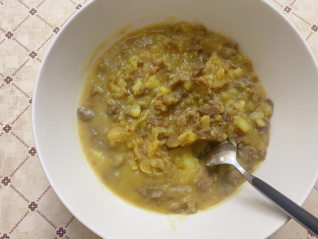 超赞的牛肉土豆泥（单吃或者做米饭/面条浇头）