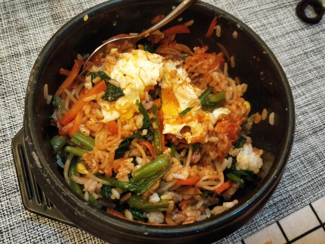 石锅拌饭