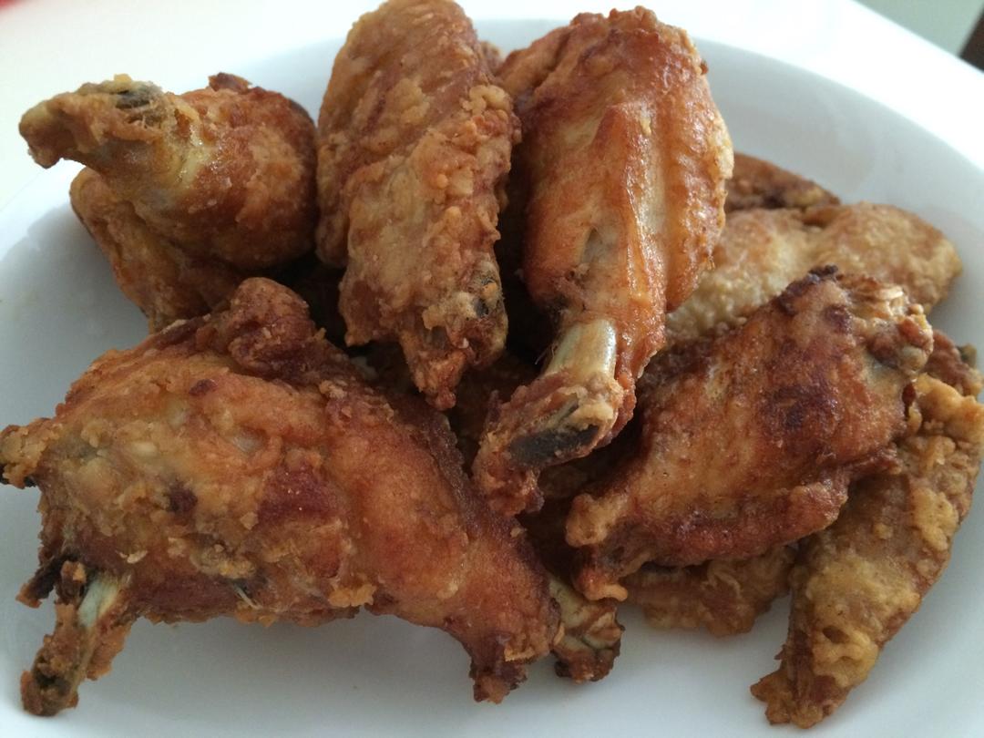 炸鸡翅的做法