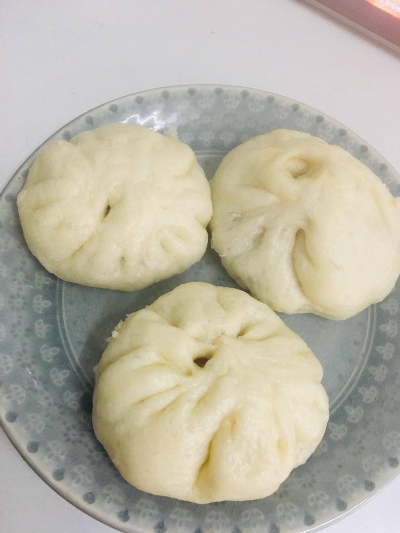 鸡肉豆干香菇包