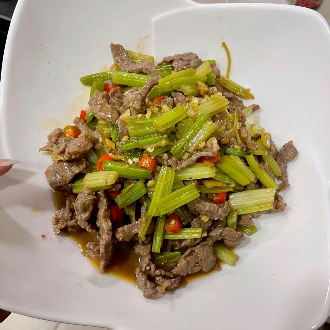 ㊙️家常菜‼️芹菜小炒牛肉‼️牛肉超级嫩滑哟