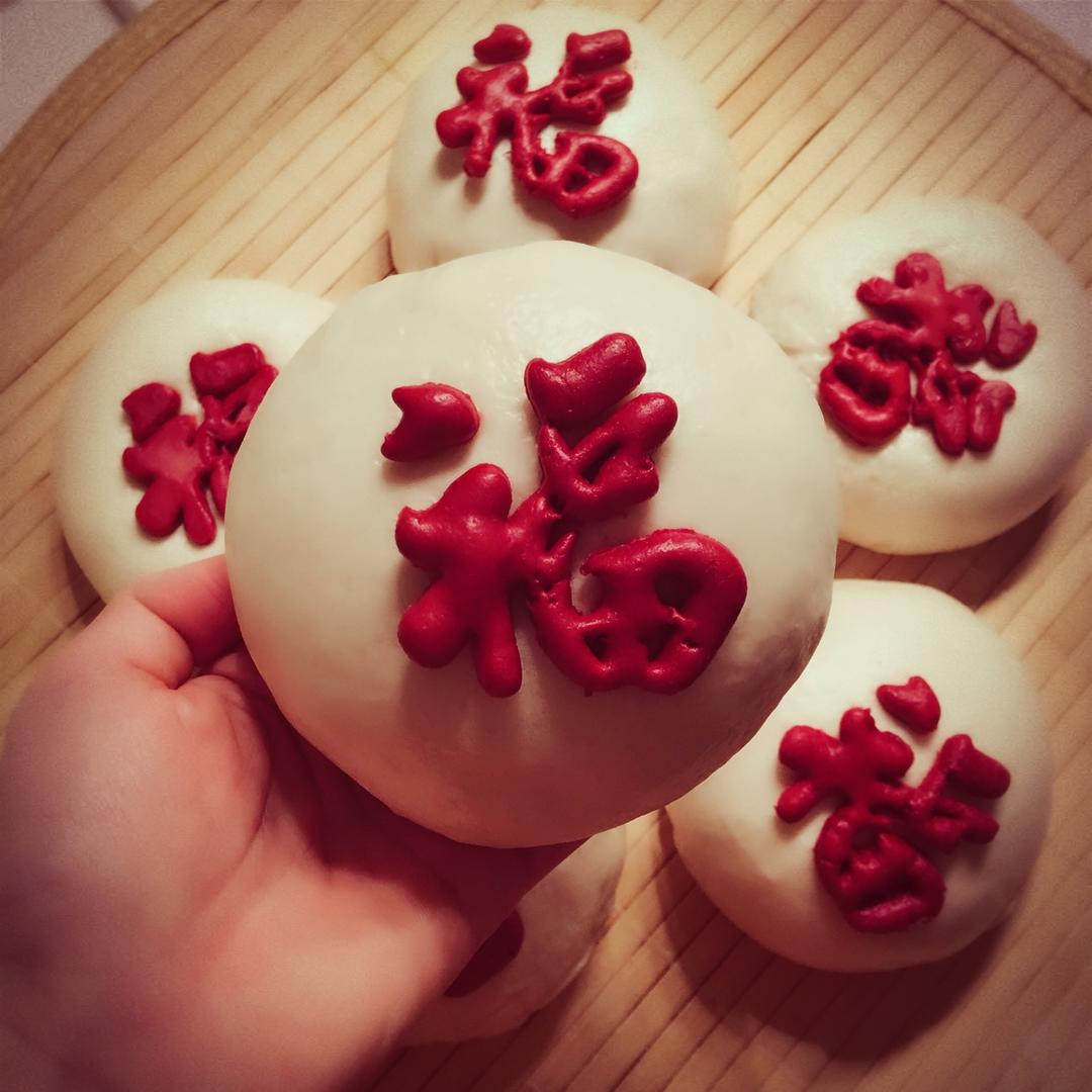 旖旎烛光做的山东大馒头