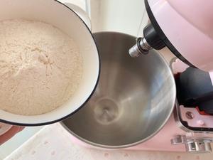 淡奶油吐司面包的做法 步骤2