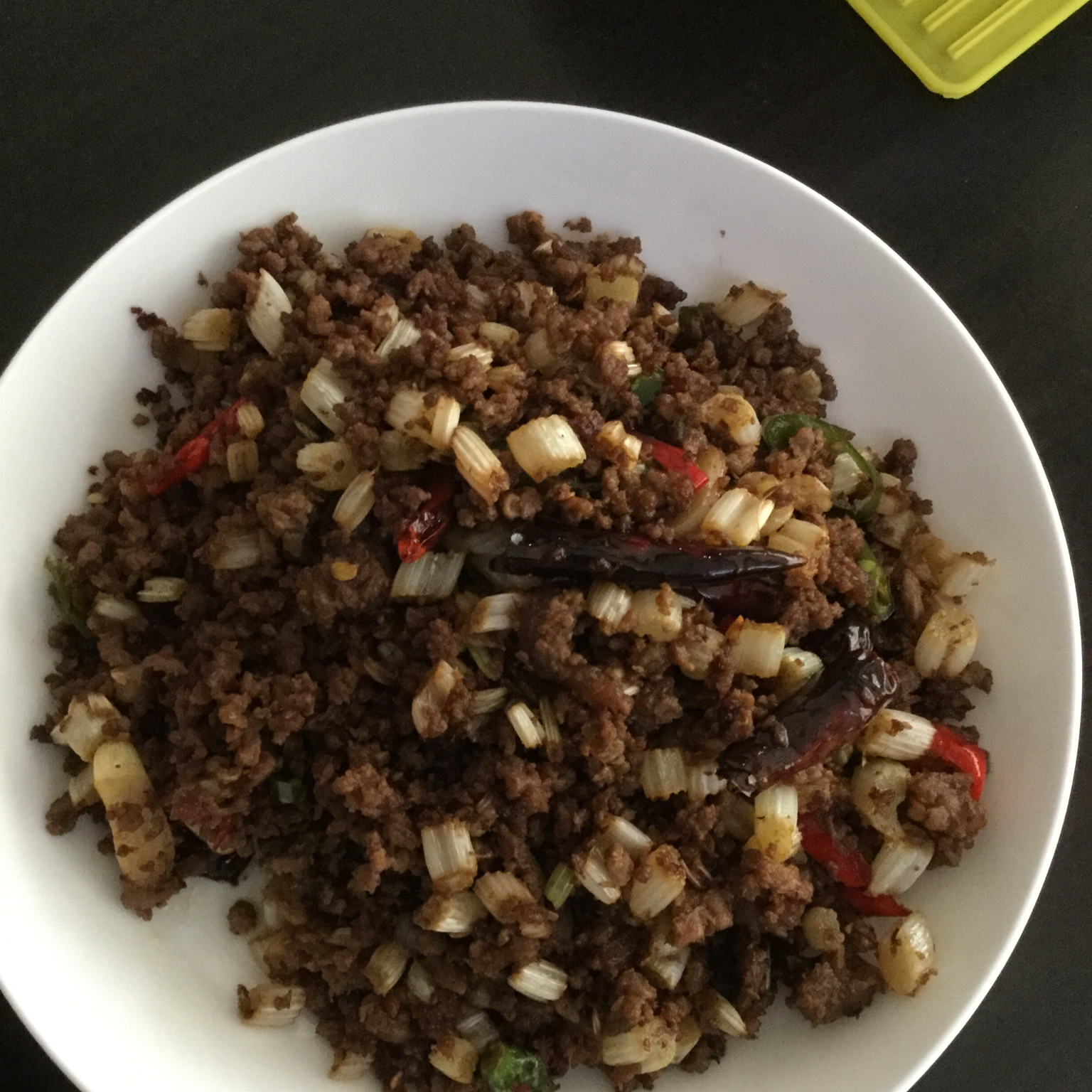 芹菜牛肉末「下饭神器」