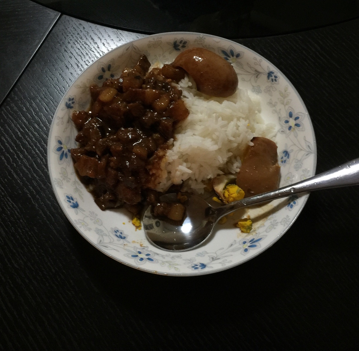 洋葱酥卤肉饭