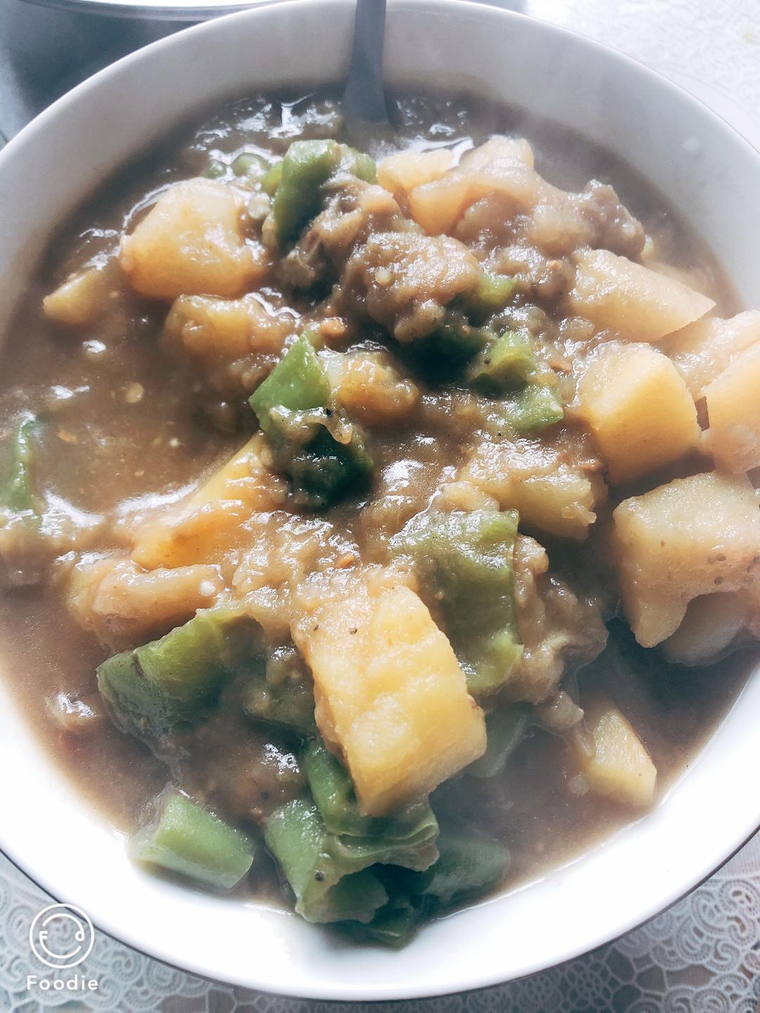 尖椒茄子炖土豆