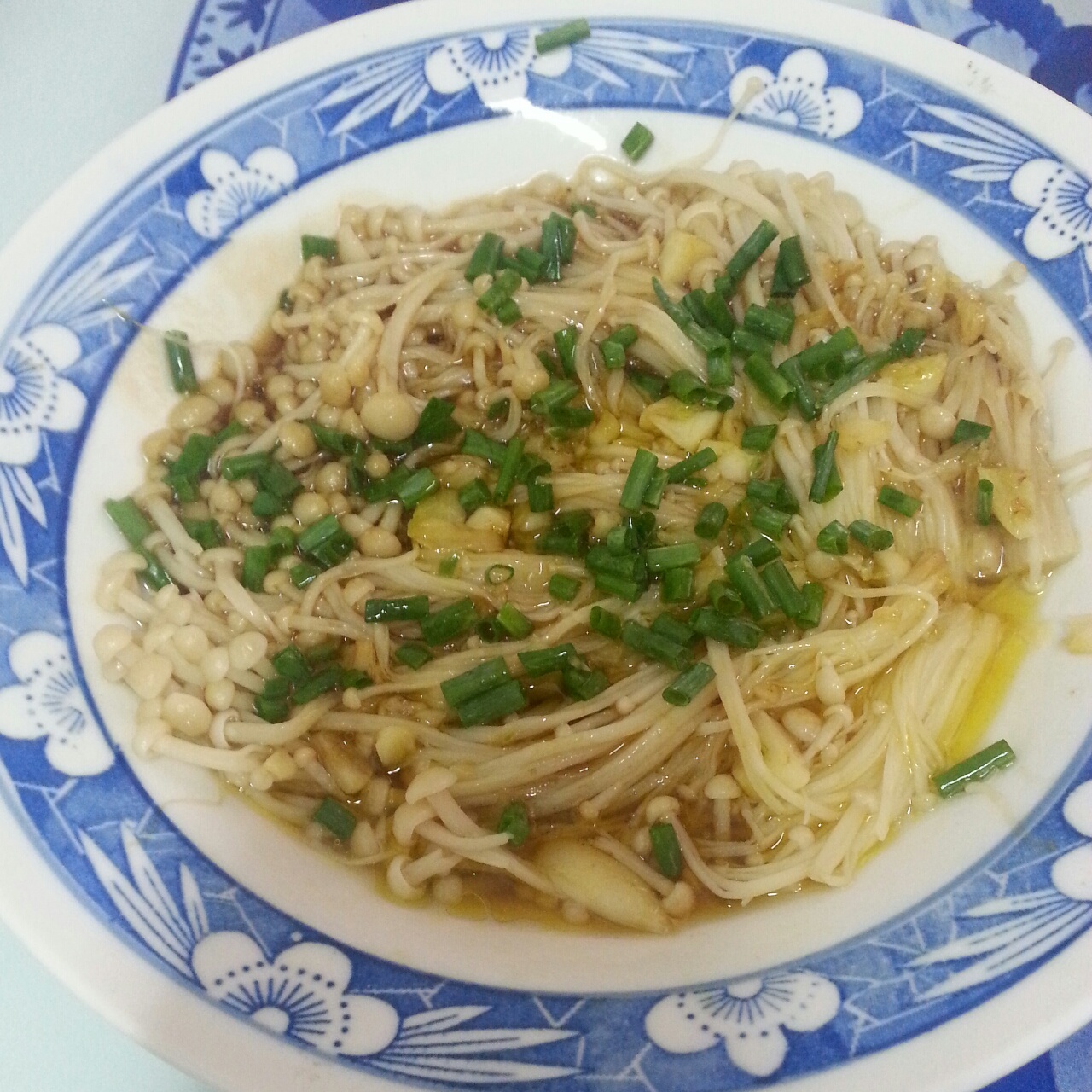 蒜蓉蒸金针菇