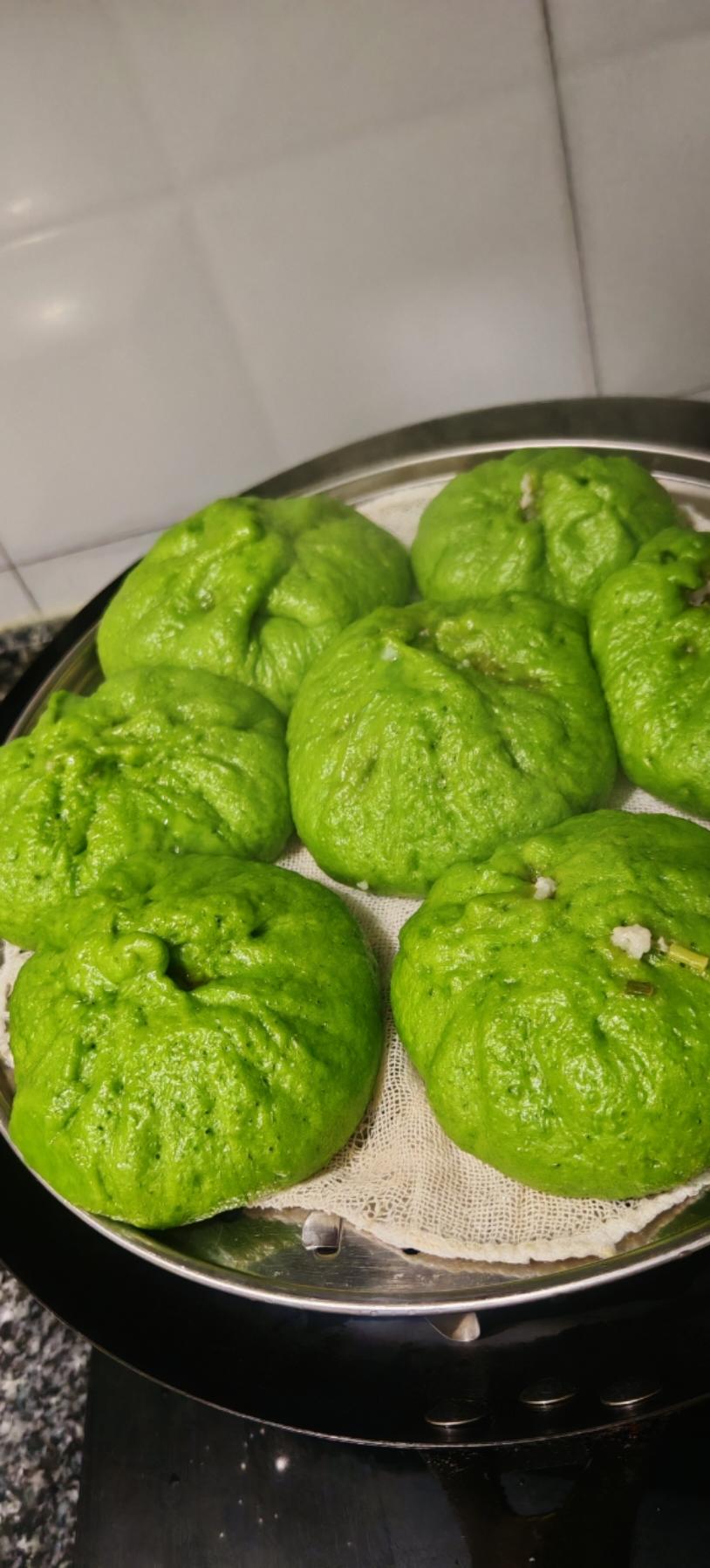 菠菜汁加了它 馒头颜色翠绿不变色 附细节视频详解