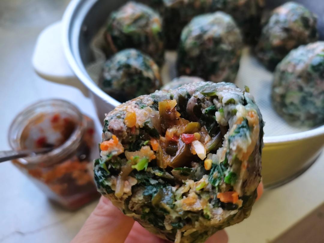 简单有好吃的红薯叶窝窝头