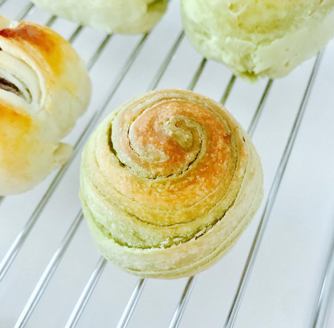 彩虹渐变蛋黄酥（无需揉出膜）