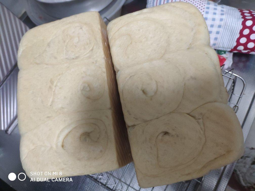 一次发酵❗️手撕吐司面包，柔软拉丝～