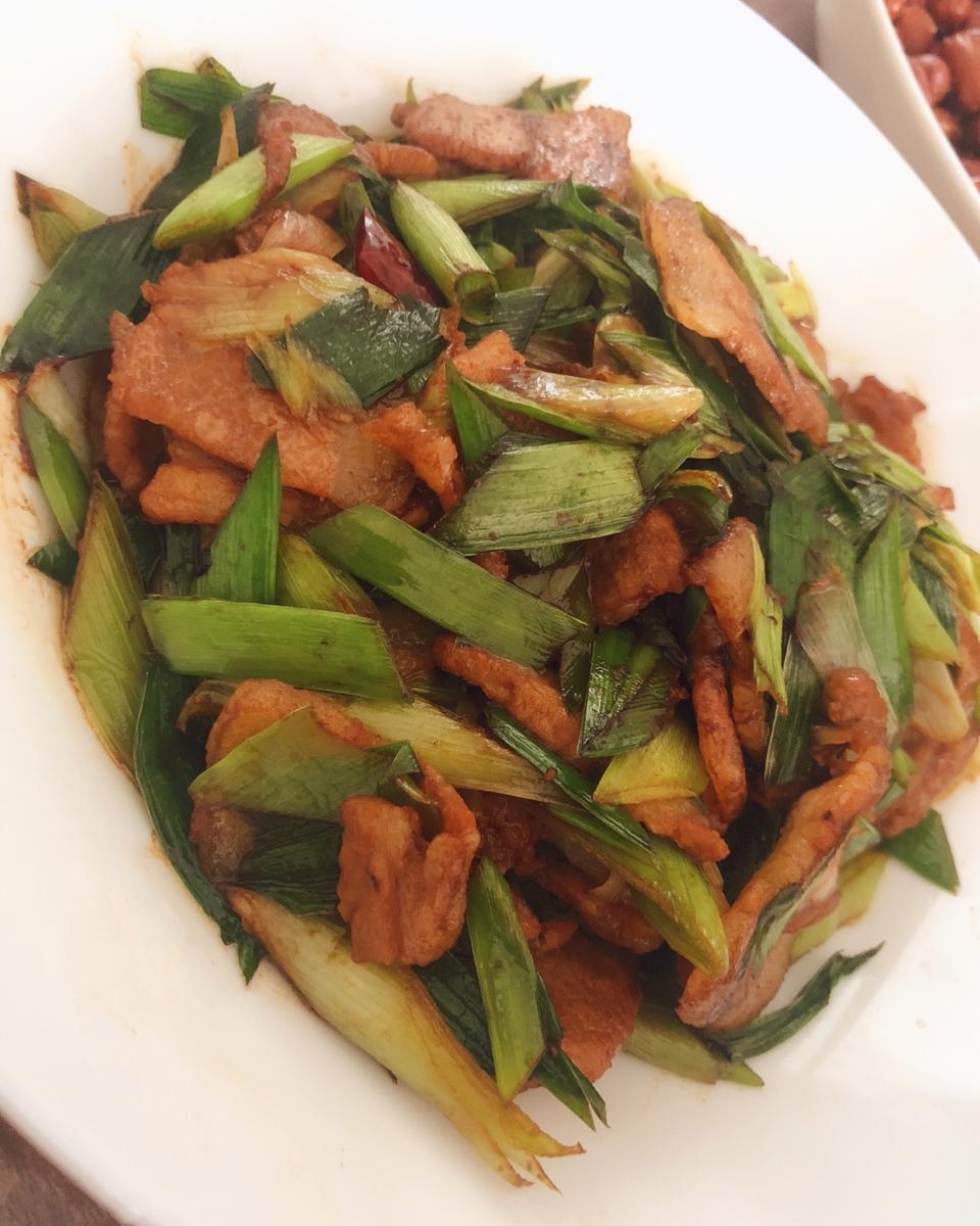 懒人版蒜苗炒肉