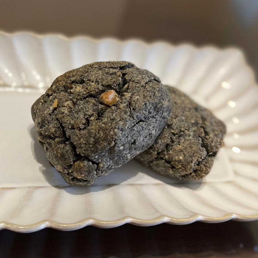 超级好吃的黑芝麻司康，芝麻飘香，强烈推荐（简单的原料，简单的步骤）