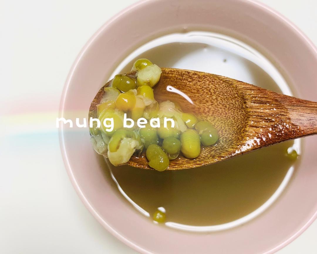 👨🏻‍🍳巴黎小厨娘之清热降火绿豆汤儿的做法