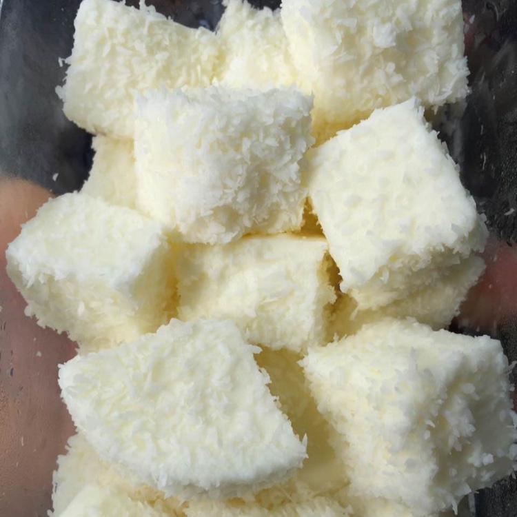 完胜85度C牛奶椰丝小方