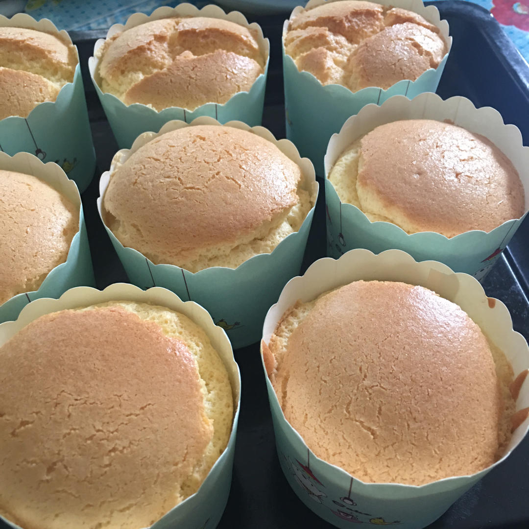 纸杯蛋糕 8寸戚风蛋糕的量
