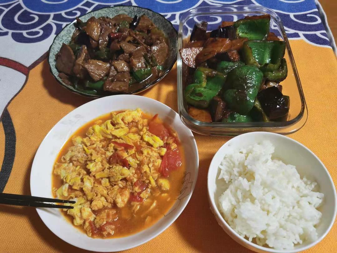 小炒红酒牦牛肉