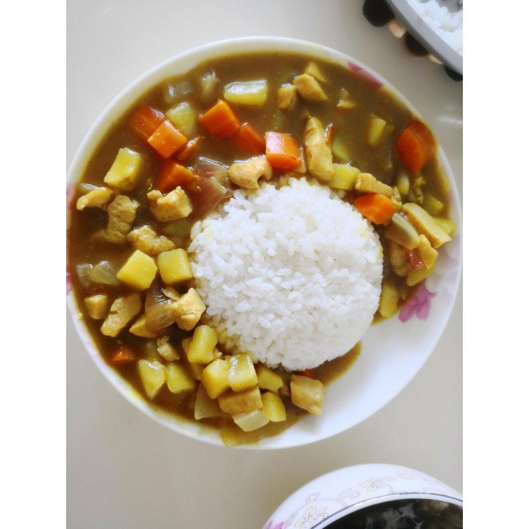 咖喱鸡肉饭