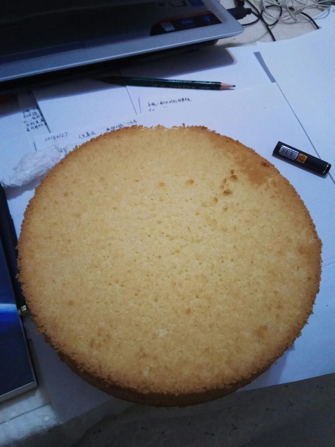 简单好做的8寸戚风蛋糕