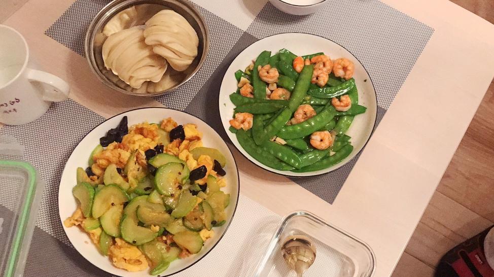 西葫芦木耳炒蛋