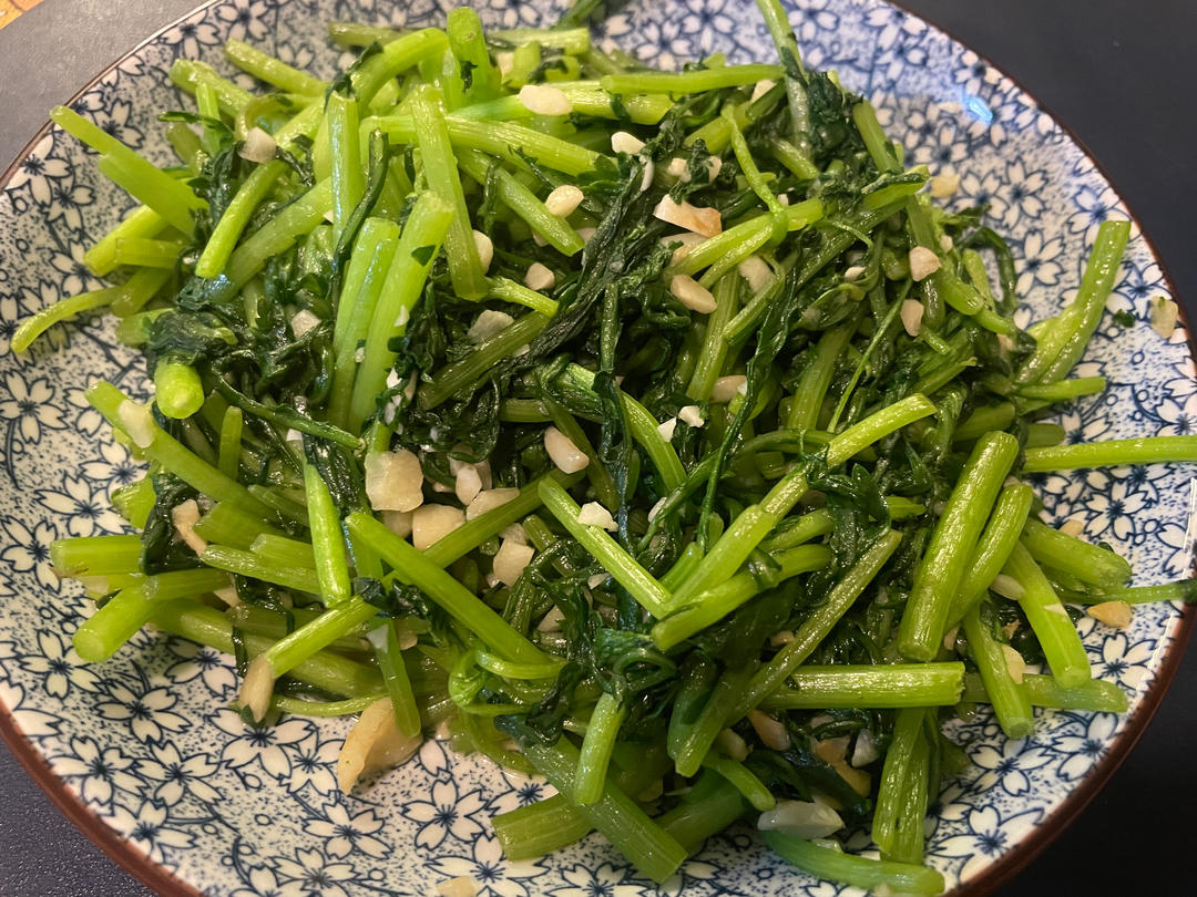 清炒茼蒿