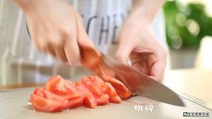 宝宝辅食食谱  番茄丝瓜补钙粥的做法 步骤5