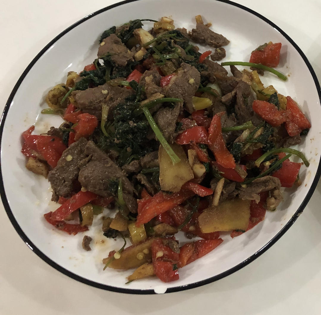 下饭菜😋小炒黄牛肉
