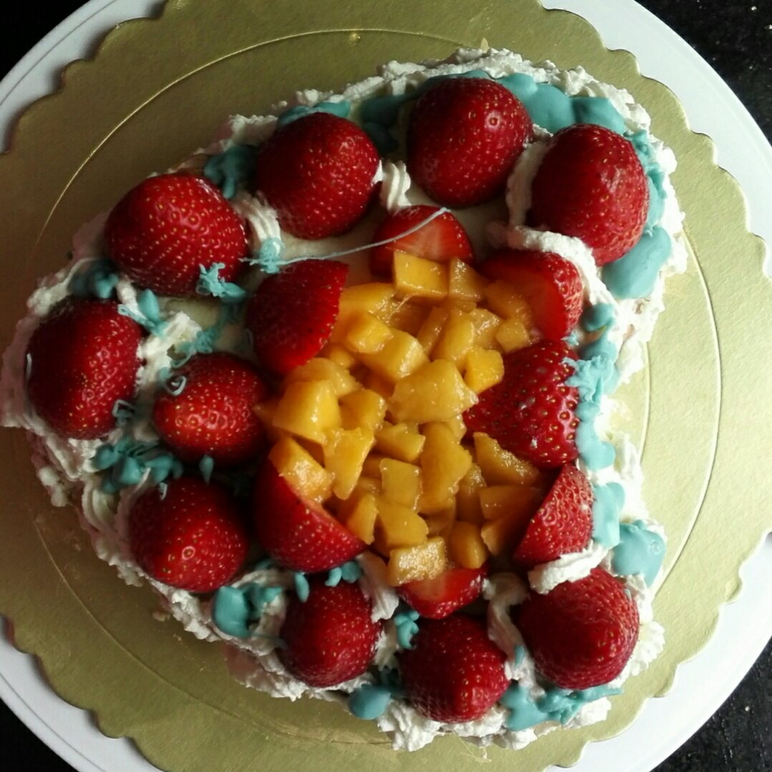 草莓生日蛋糕
