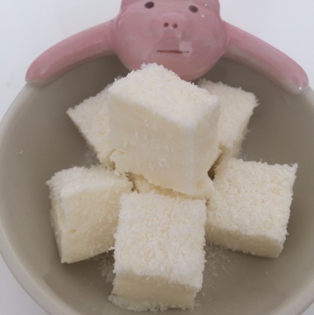 椰蓉牛奶小方