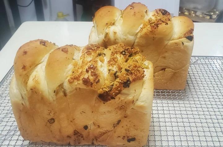 料多多系列---肉松吐司