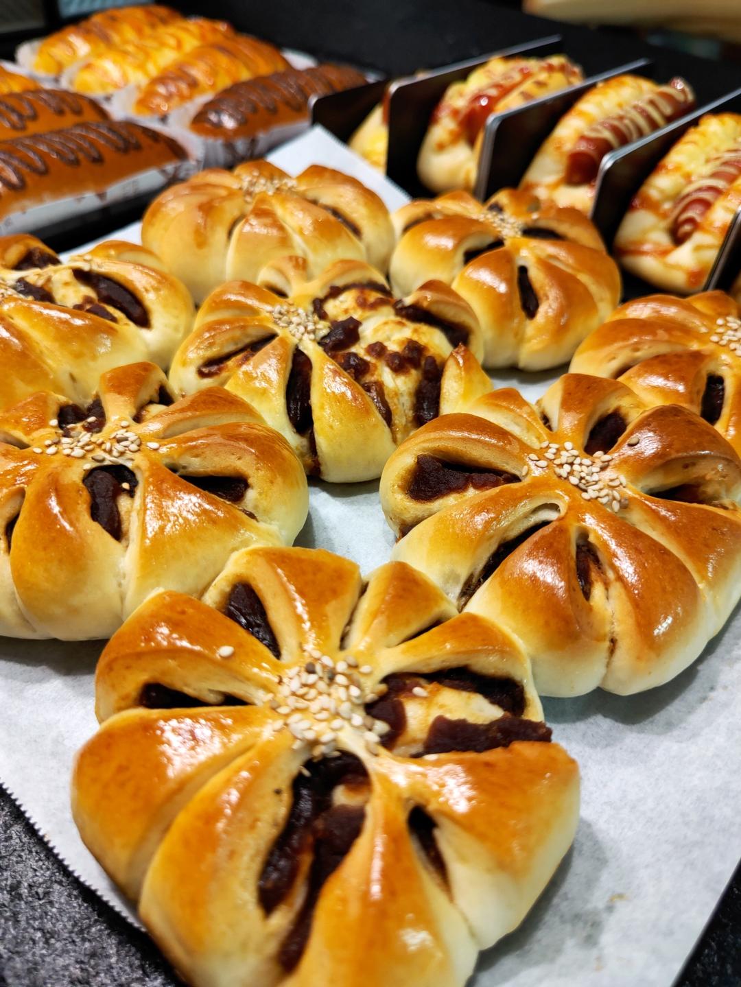 【万用基础软面包配方】我要用这个面团挑战100种造型和风味面包！