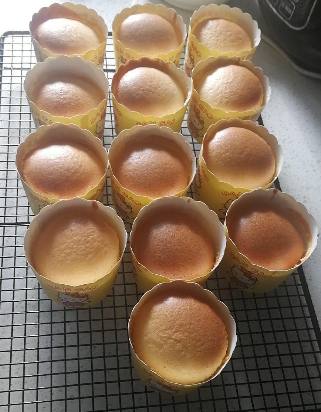 炼乳纸杯蛋糕