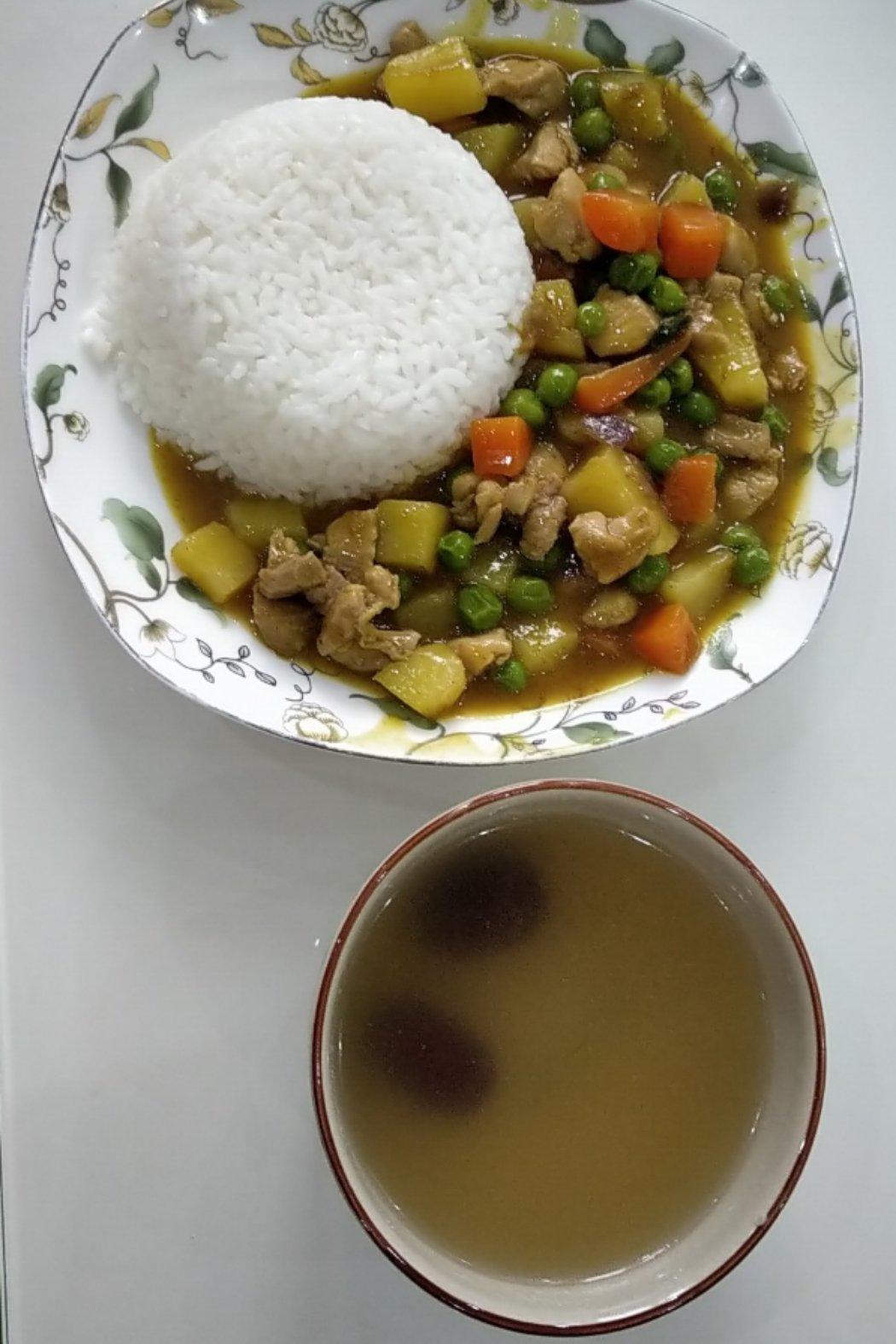 咖喱鸡肉饭