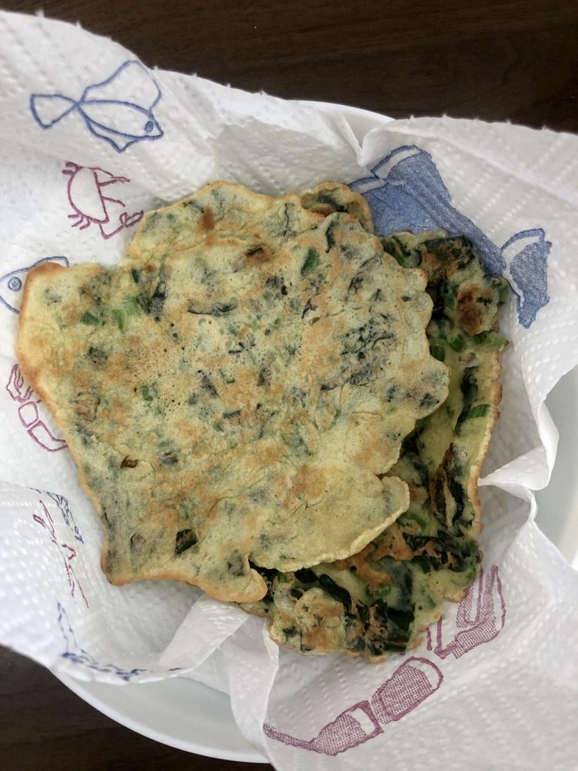 茼蒿鸡蛋饼