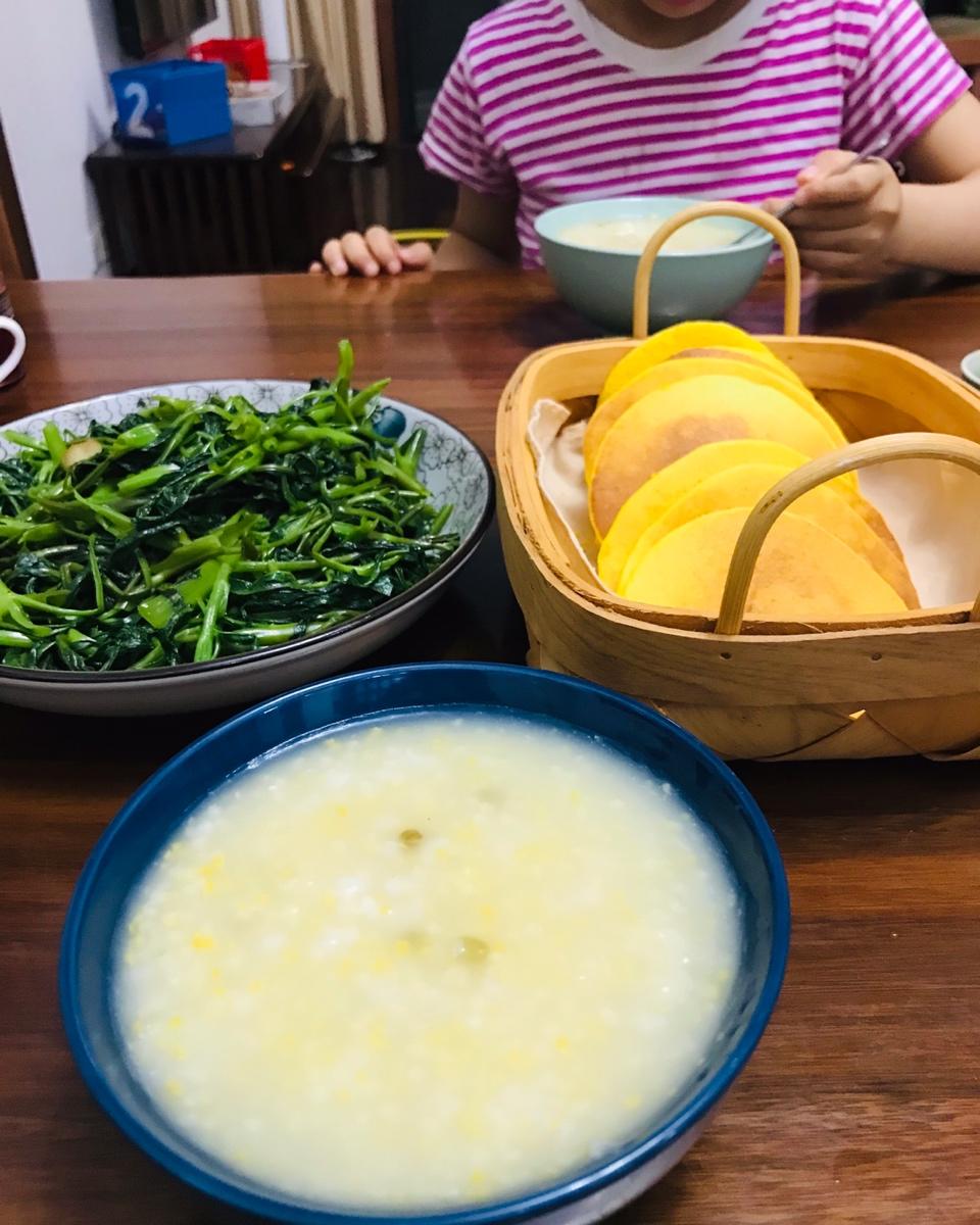 奶香玉米饼