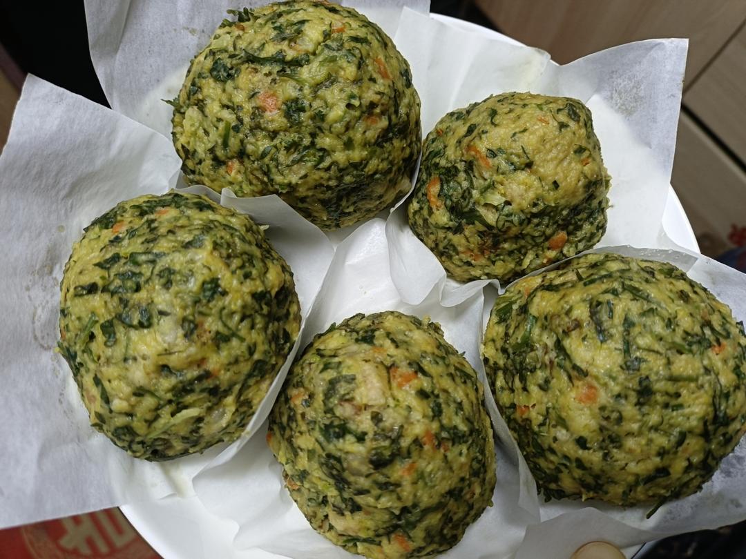 荠菜窝窝头