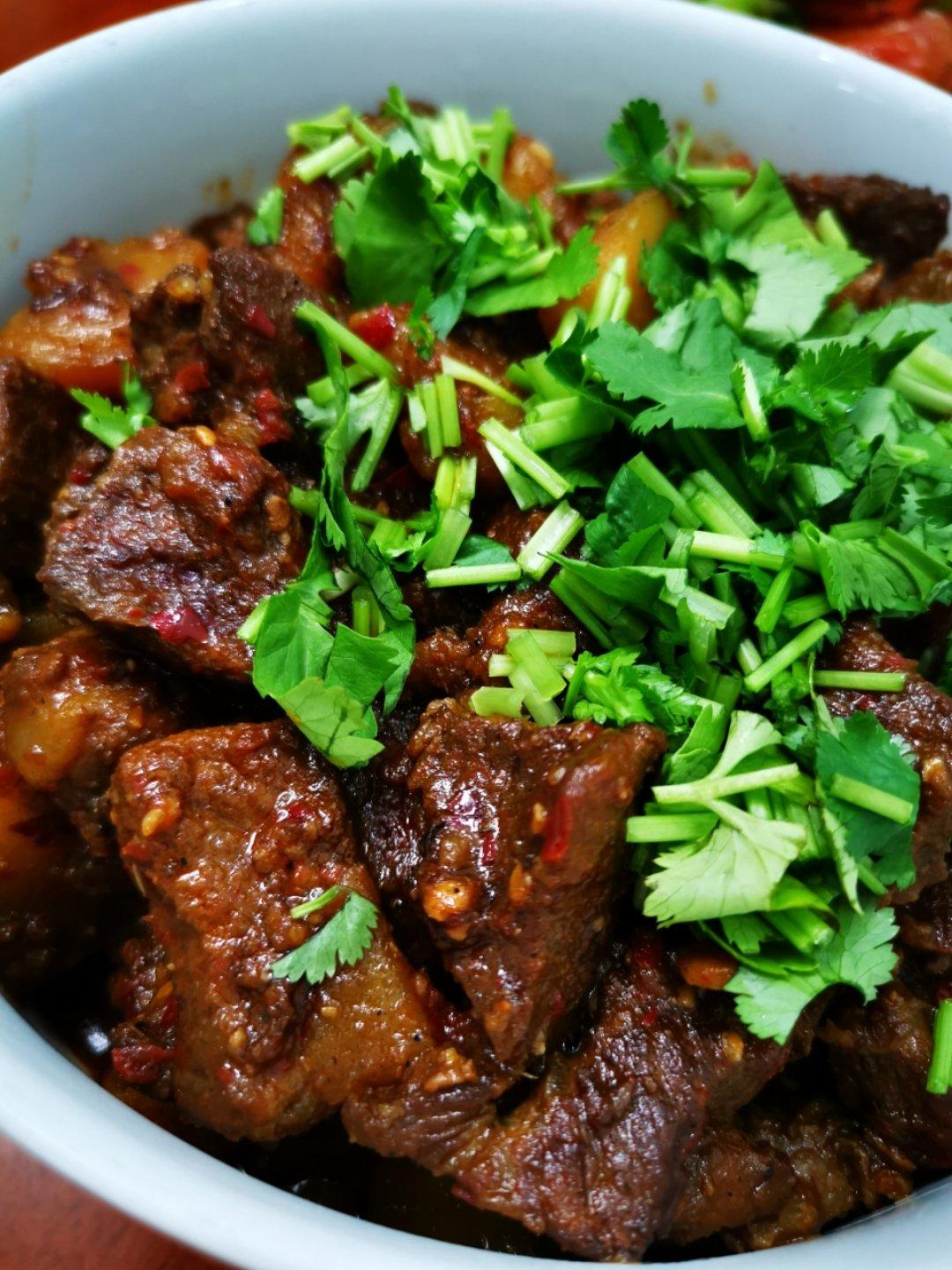红烧牛肉土豆 （独家秘制）