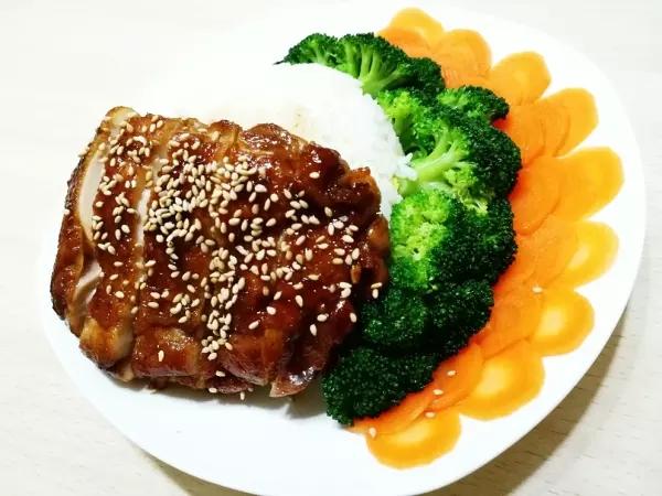 照烧鸡腿饭