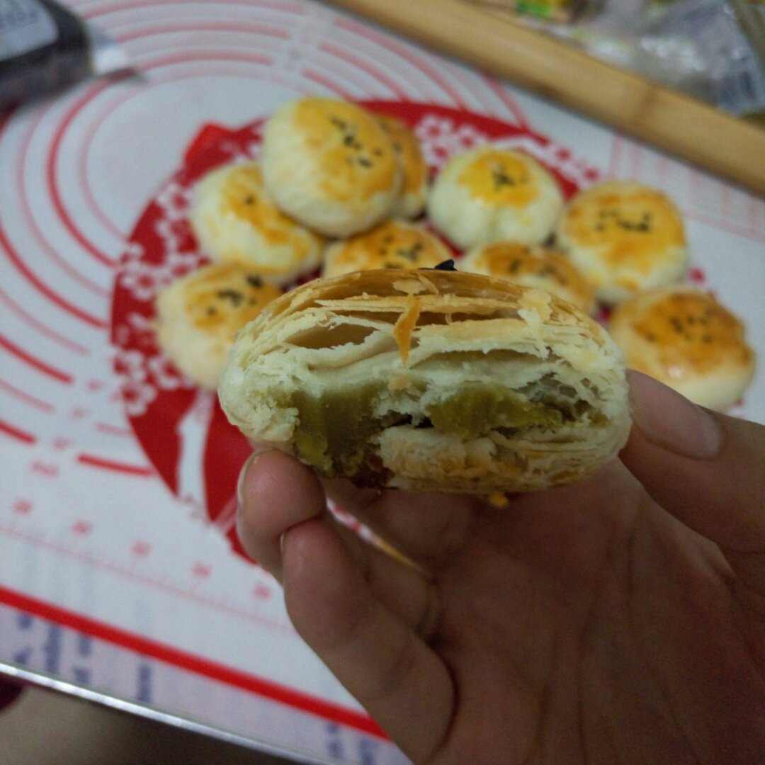 酥皮绿豆饼   酥得掉渣渣