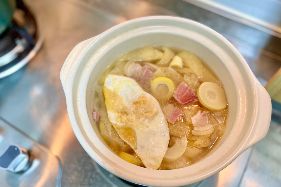 肉皮三鲜煲