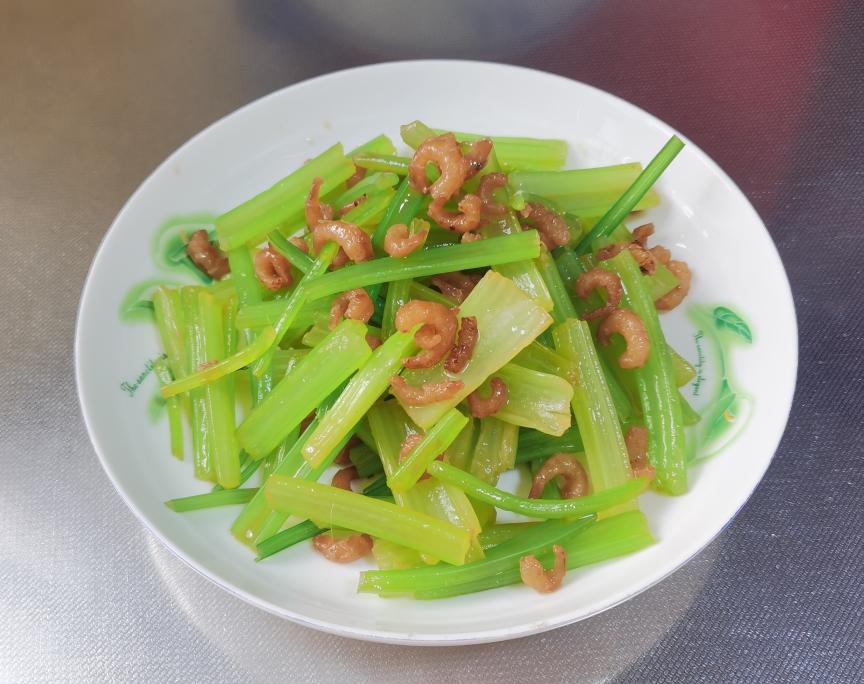 芹菜拌开洋的做法