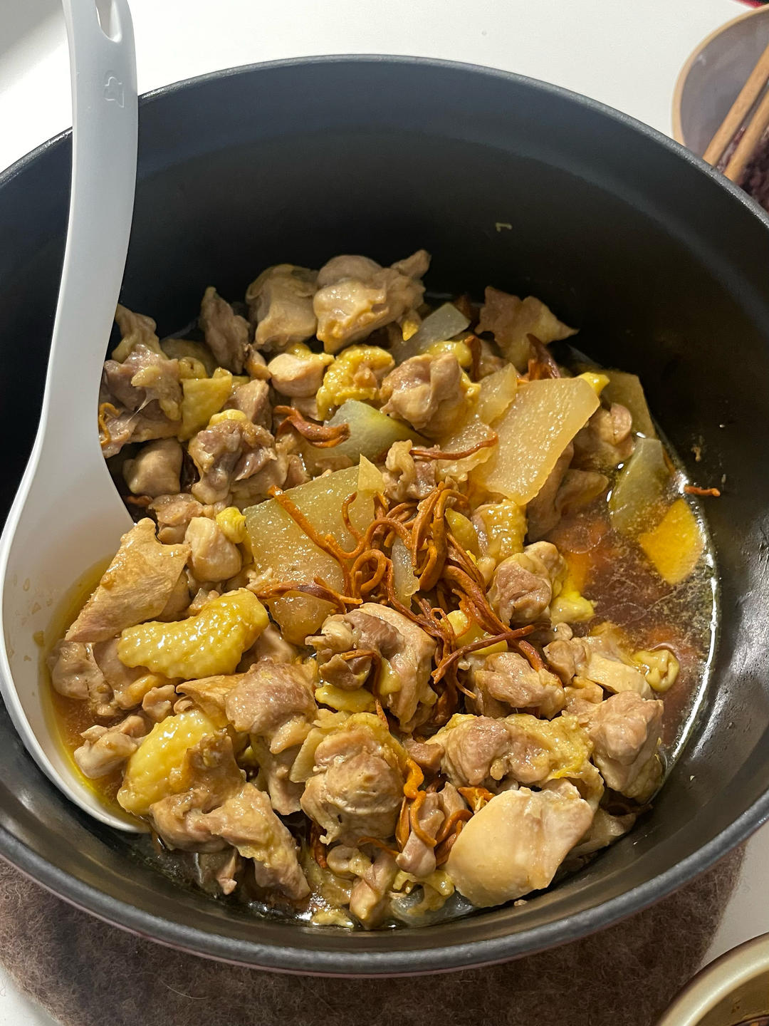 冬瓜虫草花鸡腿（桑拿鸡）