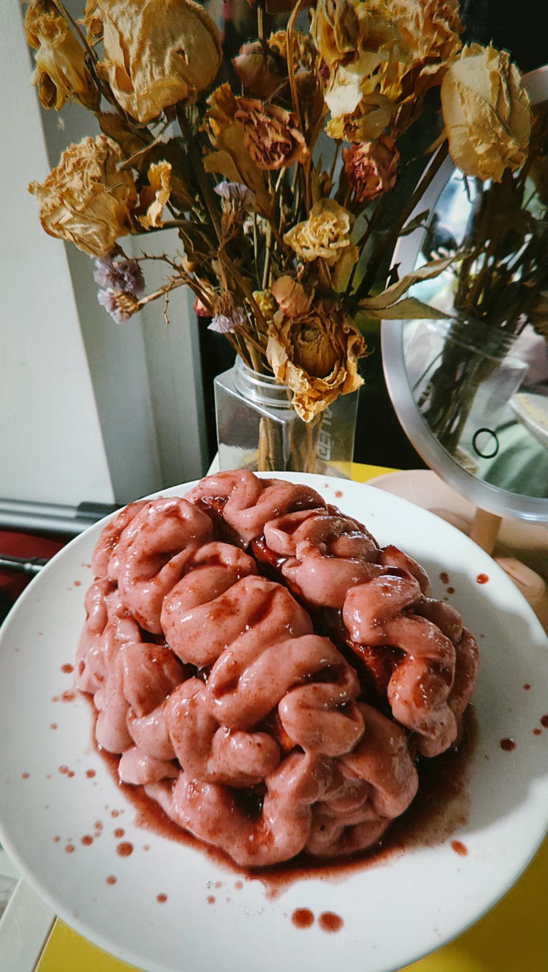 万圣节大脑蛋糕