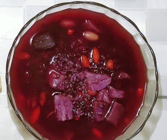 黑米紫薯粥的做法